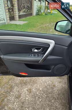 Универсал Renault Laguna 2012 в 