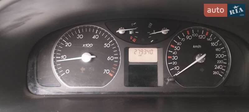 Универсал Renault Laguna 2002 в Вараше фото 5 Универсал Renault Laguna 2002 в Вараше