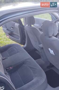 Лифтбек Renault Laguna 2002 в 