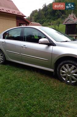 Лифтбек Renault Laguna 2010 в 