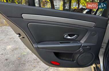 Универсал Renault Laguna 2011 в 