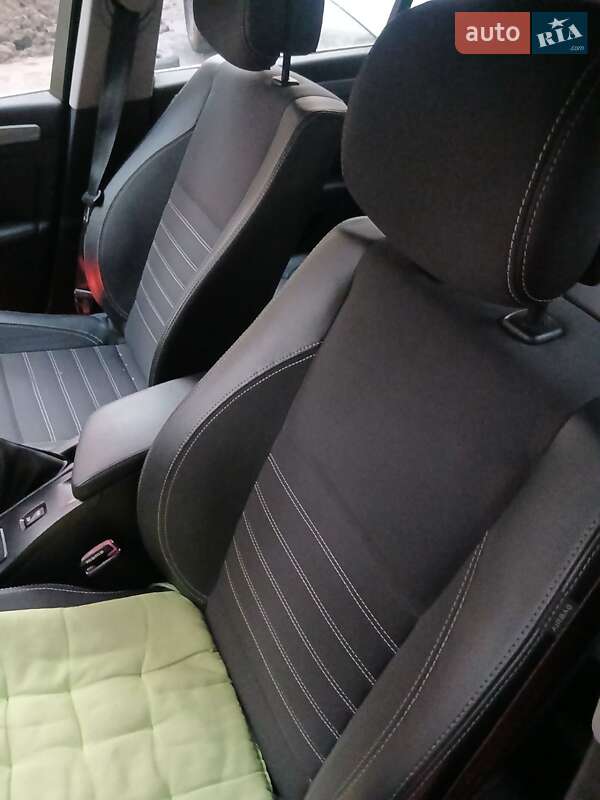 Лифтбек Renault Laguna 2011 в Виннице