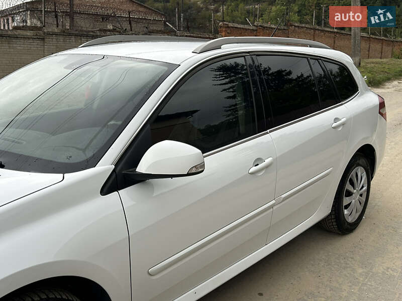 Универсал Renault Laguna 2010 в Львове