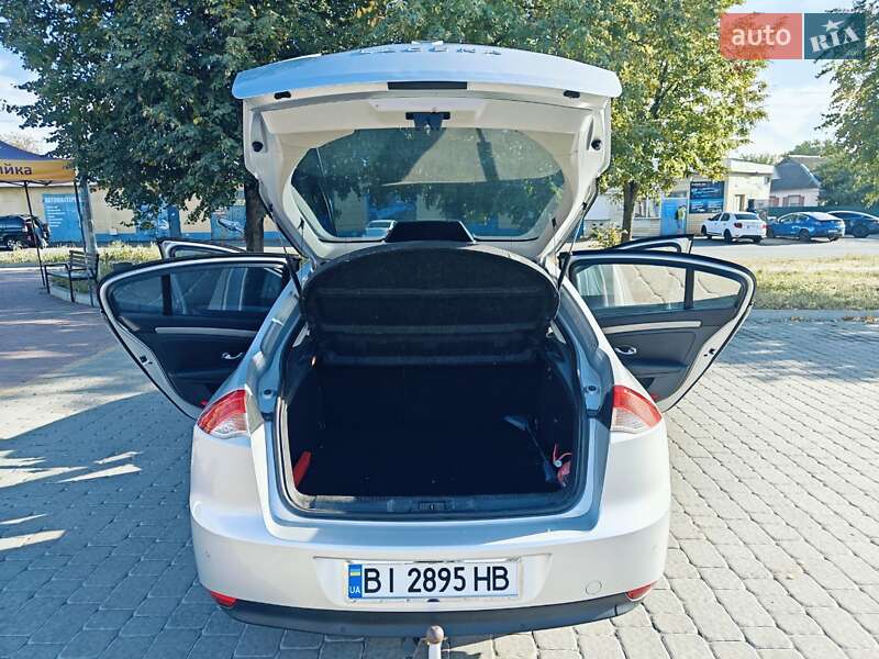 Лифтбек Renault Laguna 2009 в Полтаве фото 30 Лифтбек Renault Laguna 2009 в Полтаве