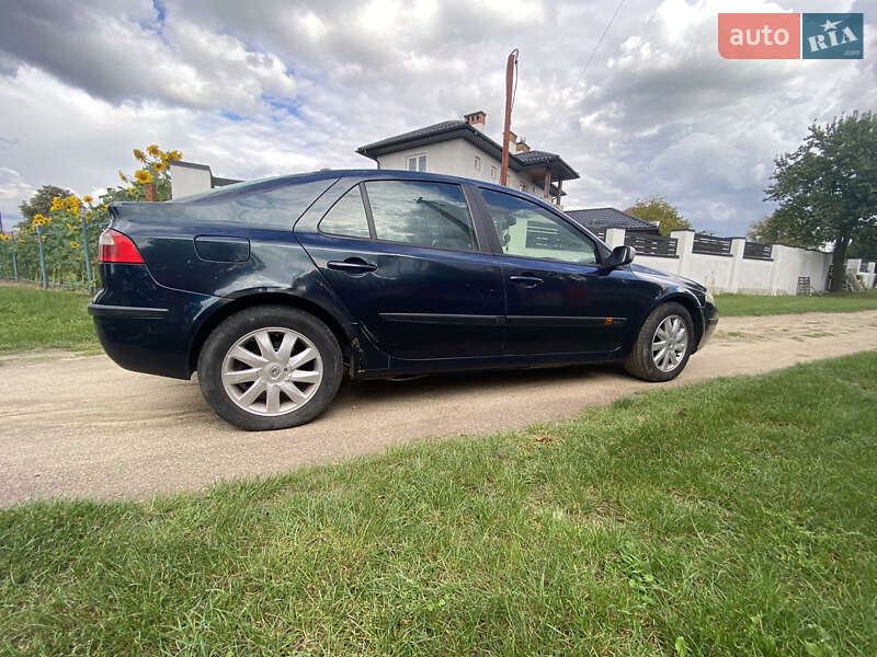 Лифтбек Renault Laguna 2002 в Львове