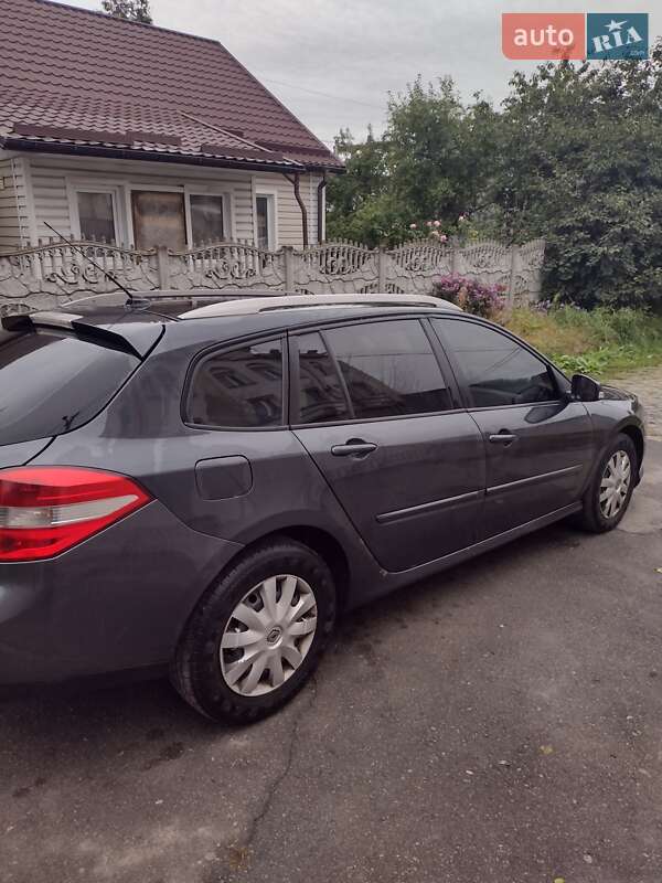 Универсал Renault Laguna 2009 в Ровно