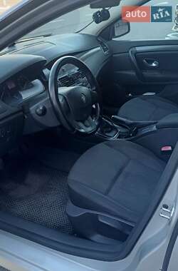 Лифтбек Renault Laguna 2008 в 