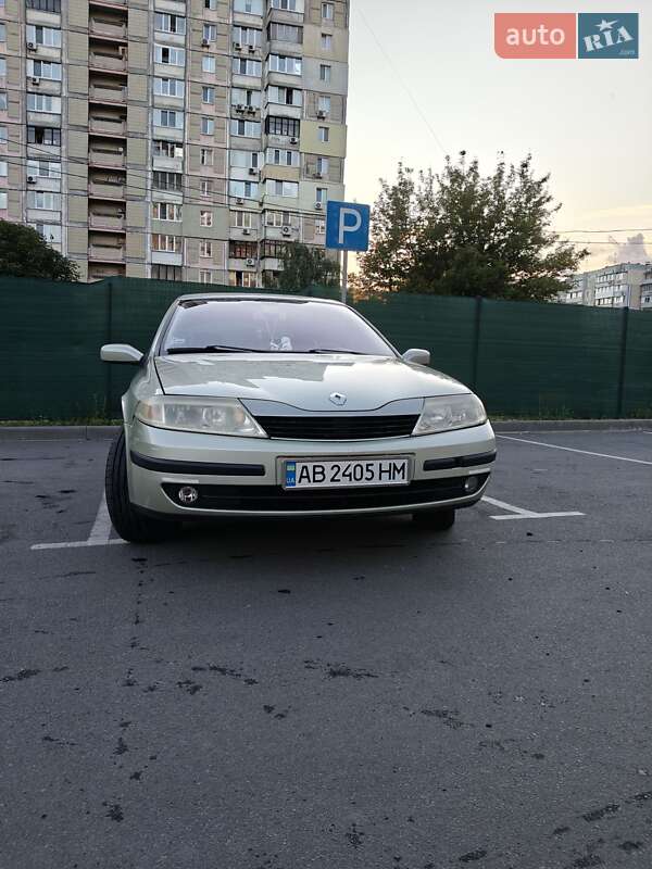 Лифтбек Renault Laguna 2003 в Киеве