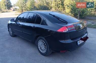 Лифтбек Renault Laguna 2011 в 