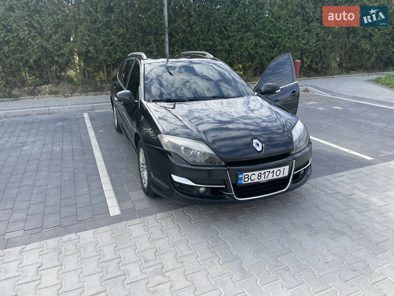 Универсал Renault Laguna 2012 в Городке