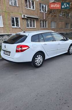 Универсал Renault Laguna 2011 в 
