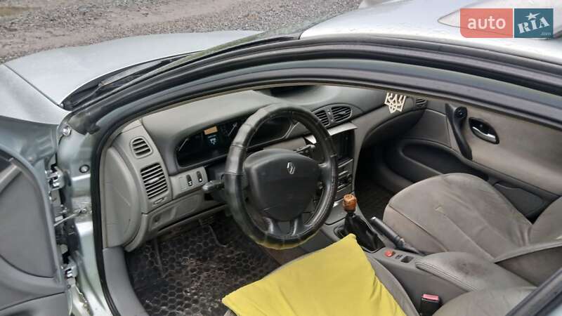 Универсал Renault Laguna 2002 в Мизоче