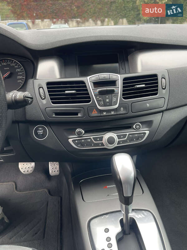 Универсал Renault Laguna 2012 в Ровно