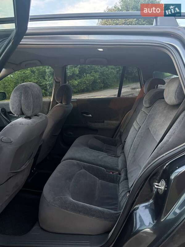 Універсал Renault Laguna 2002 в Тернополі