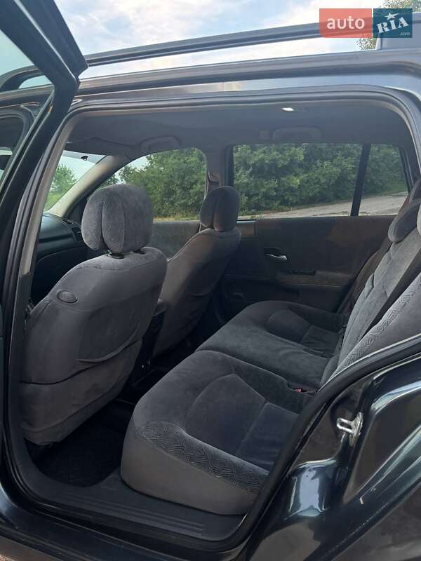 Універсал Renault Laguna 2002 в Тернополі