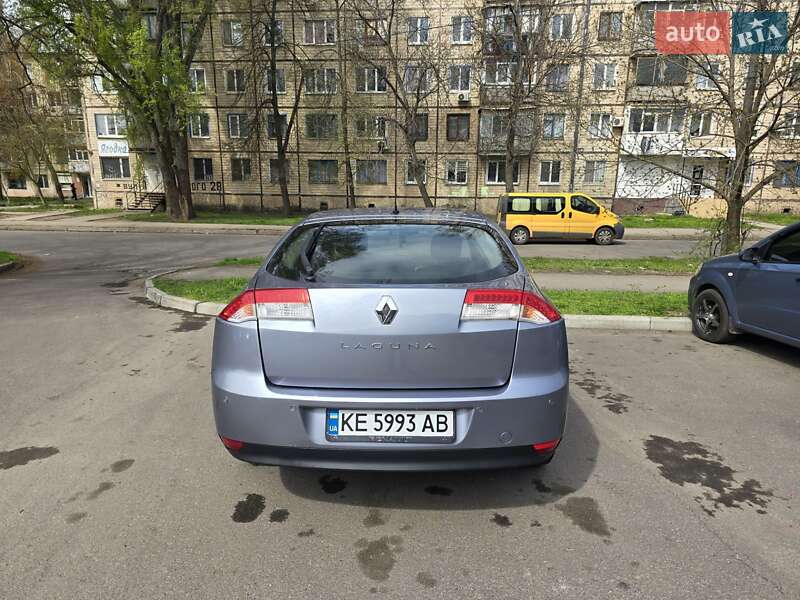 Ліфтбек Renault Laguna 2010 в Лозовій