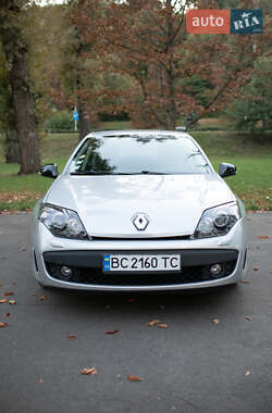 Ліфтбек Renault Laguna 2010 в 