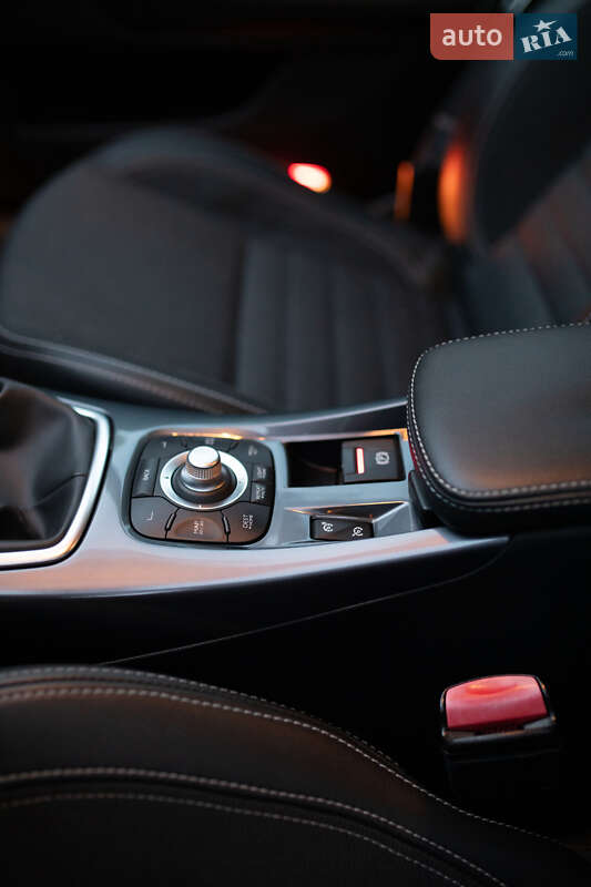 Лифтбек Renault Laguna 2010 в Киеве фото 29 Лифтбек Renault Laguna 2010 в Киеве