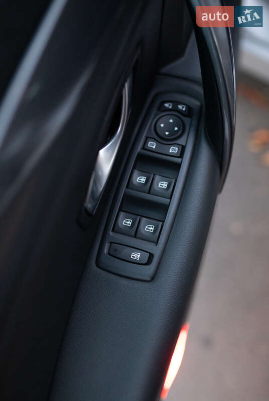Лифтбек Renault Laguna 2010 в Киеве фото 32 Лифтбек Renault Laguna 2010 в Киеве