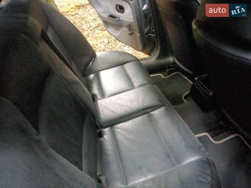 Лифтбек Renault Laguna 1999 в Мене