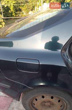 Лифтбек Renault Laguna 2001 в 