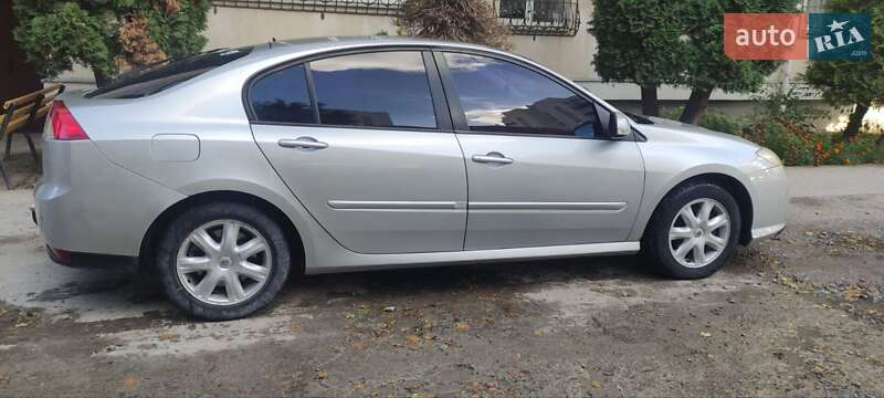 Лифтбек Renault Laguna 2007 в Каменец-Подольском