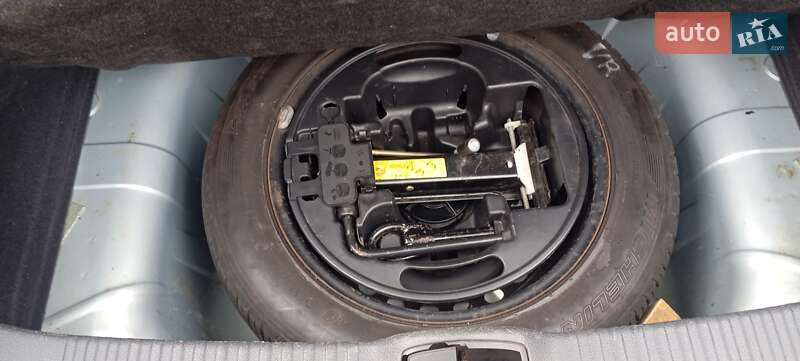 Ліфтбек Renault Laguna 2001 в Вільногірську