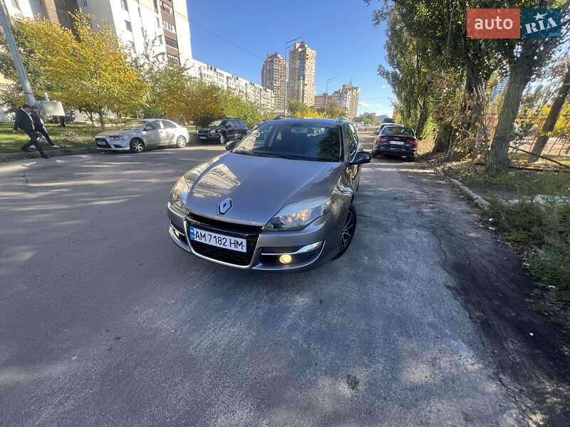 Універсал Renault Laguna 2013 в Києві фото 28 Універсал Renault Laguna 2013 в Києві
