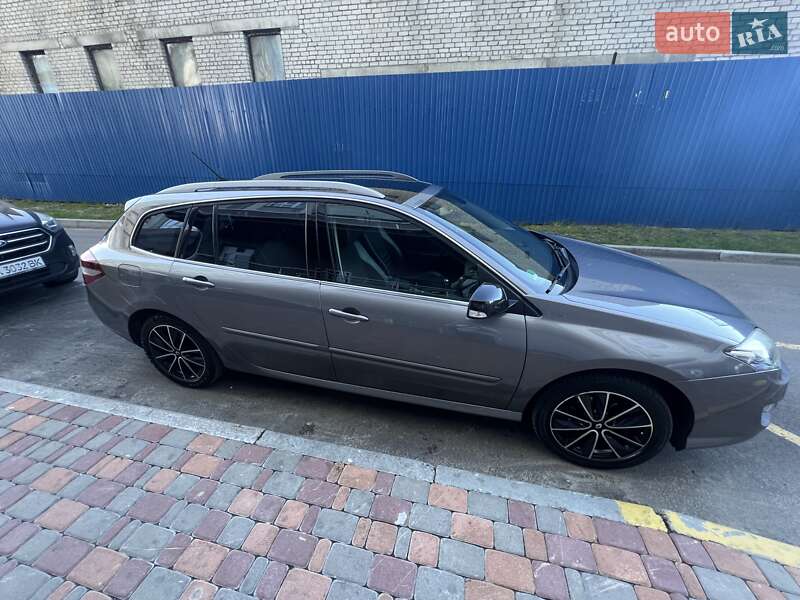 Універсал Renault Laguna 2013 в Києві фото 46 Універсал Renault Laguna 2013 в Києві
