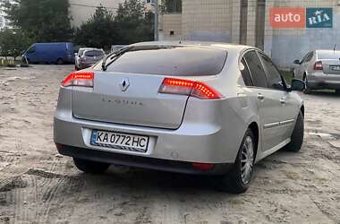 Лифтбек Renault Laguna 2008 в 