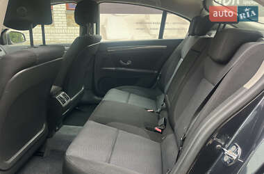 Лифтбек Renault Laguna 2009 в 