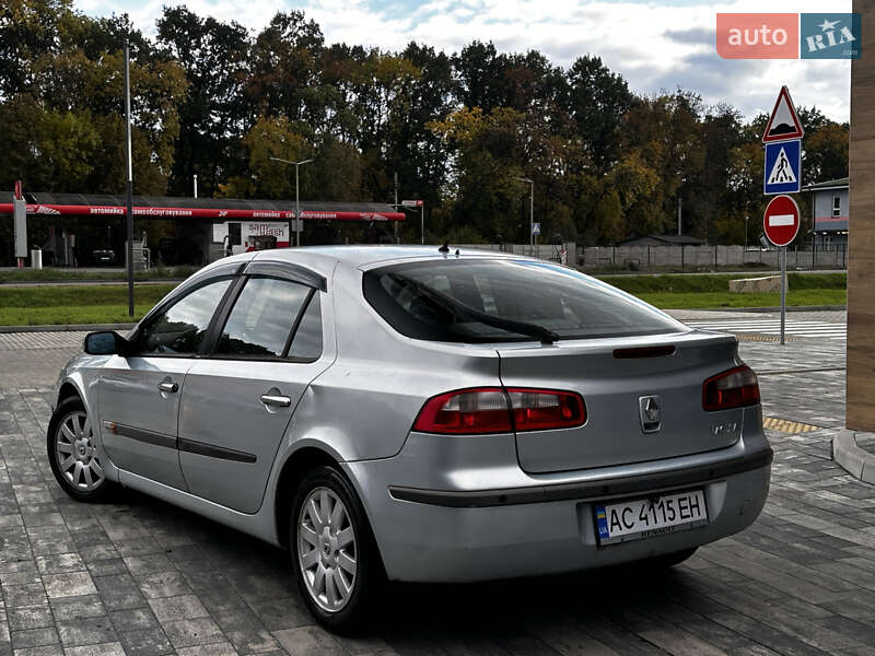 Лифтбек Renault Laguna 2002 в Луцке