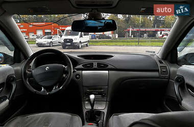 Лифтбек Renault Laguna 2002 в 