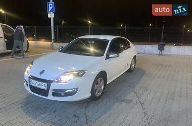 Ліфтбек Renault Laguna 2012 в 