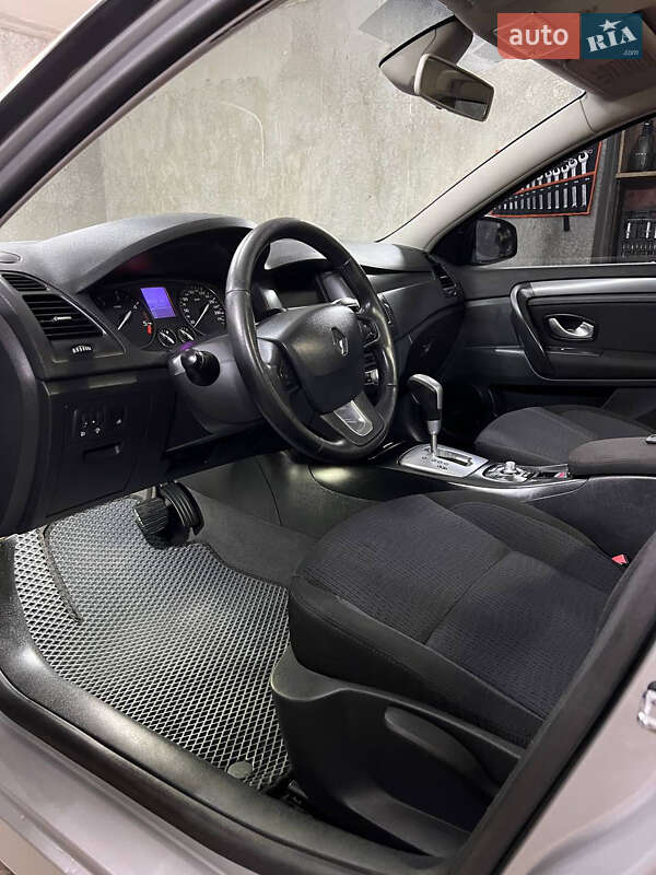 Универсал Renault Laguna 2008 в Дубно