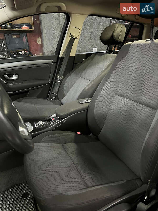 Универсал Renault Laguna 2008 в Дубно