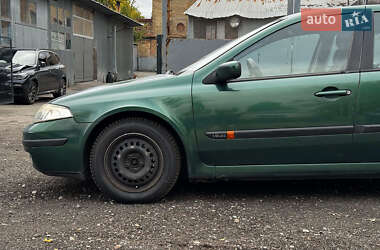 Лифтбек Renault Laguna 2001 в 