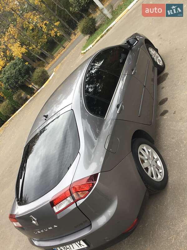Лифтбек Renault Laguna 2012 в Киеве фото 51 Лифтбек Renault Laguna 2012 в Киеве