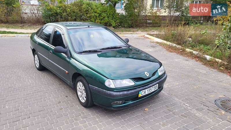 Лифтбек Renault Laguna 1996 в Каневе