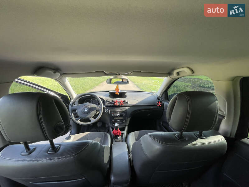 Ліфтбек Renault Laguna 2006 в Лебедині