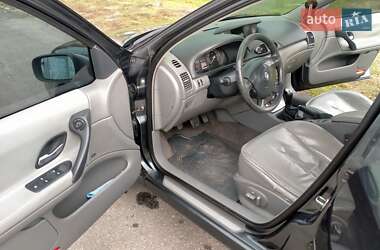 Ліфтбек Renault Laguna 2004 в  фото 17 Ліфтбек Renault Laguna 2004 в