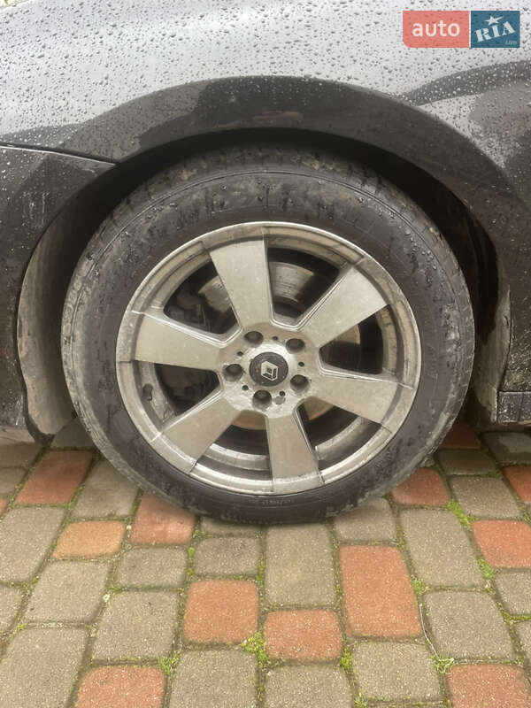 Универсал Renault Laguna 2010 в Стрые