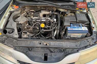 Универсал Renault Laguna 2001 в  фото 14 Универсал Renault Laguna 2001 в