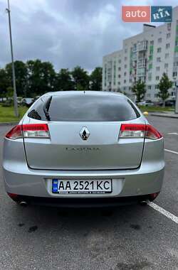 Лифтбек Renault Laguna 2008 в 