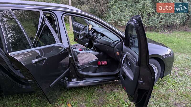 Універсал Renault Laguna 2011 в Острозі фото 13 Універсал Renault Laguna 2011 в Острозі