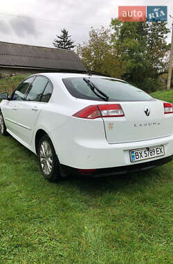 Ліфтбек Renault Laguna 2014 в  фото 8 Ліфтбек Renault Laguna 2014 в