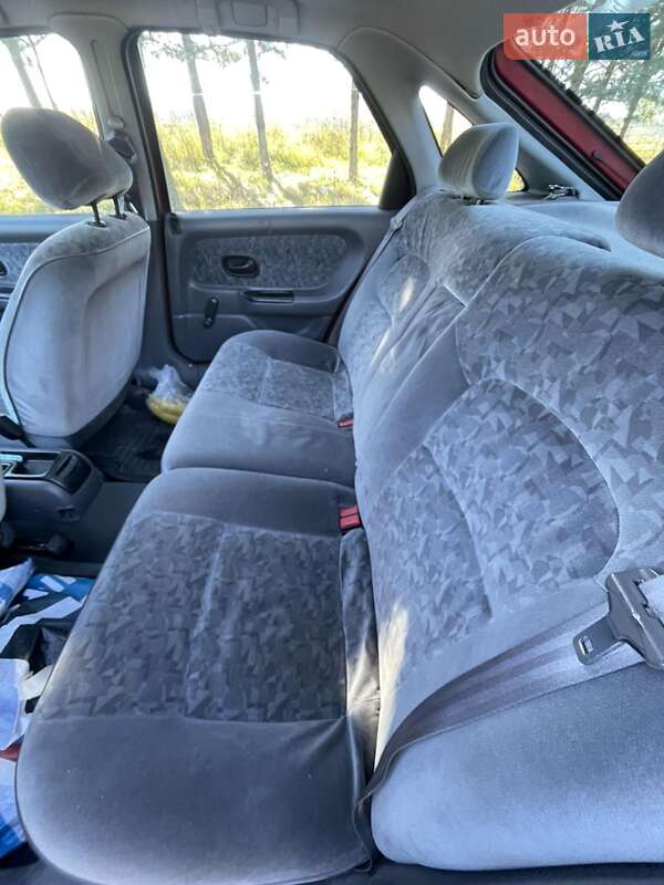 Лифтбек Renault Laguna 1995 в Золочеве фото 2 Лифтбек Renault Laguna 1995 в Золочеве