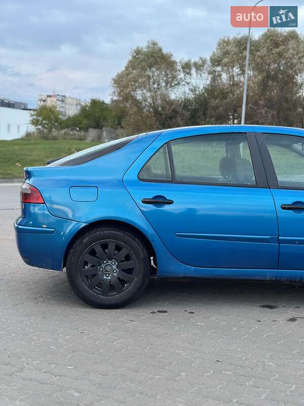 Ліфтбек Renault Laguna 2001 в Львові фото 3 Ліфтбек Renault Laguna 2001 в Львові