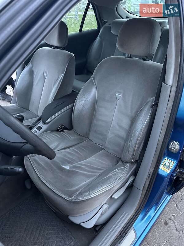 Ліфтбек Renault Laguna 2001 в Львові фото 21 Ліфтбек Renault Laguna 2001 в Львові