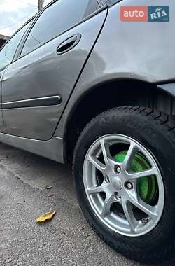 Ліфтбек Renault Laguna 1996 в 